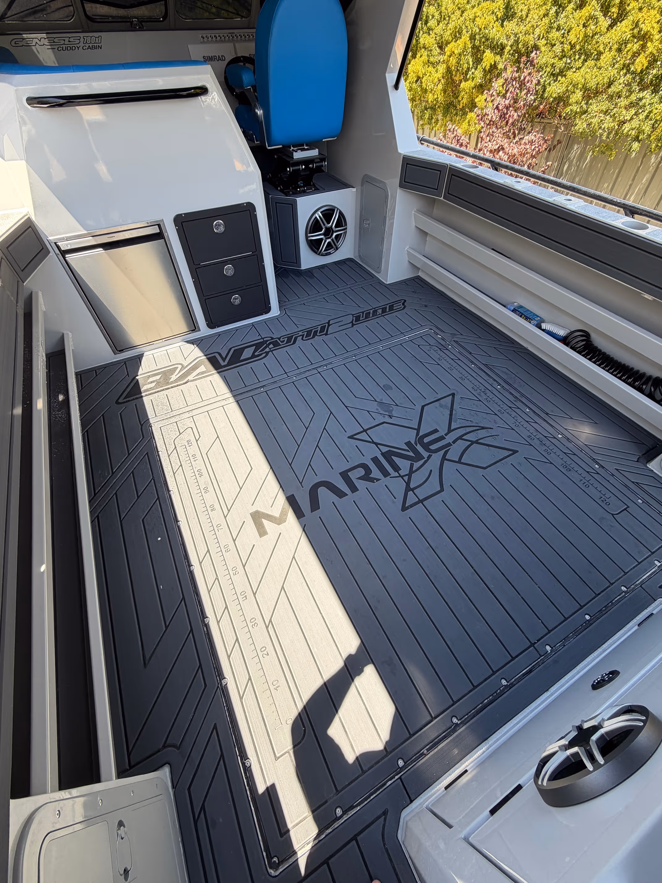 Marine X EVA flooring in Charcoal — photo 2