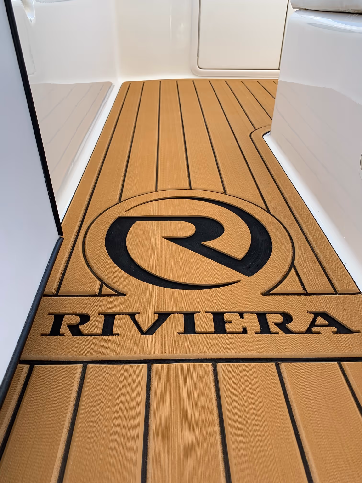 Marine X EVA flooring in Natural Teak — photo 2