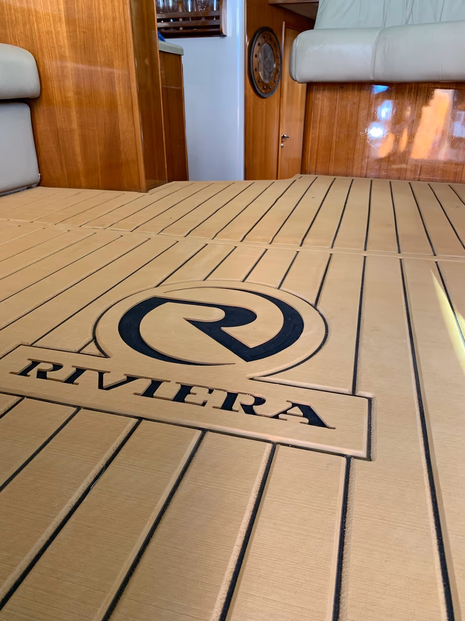 Marine X EVA flooring in Natural Teak — photo 4