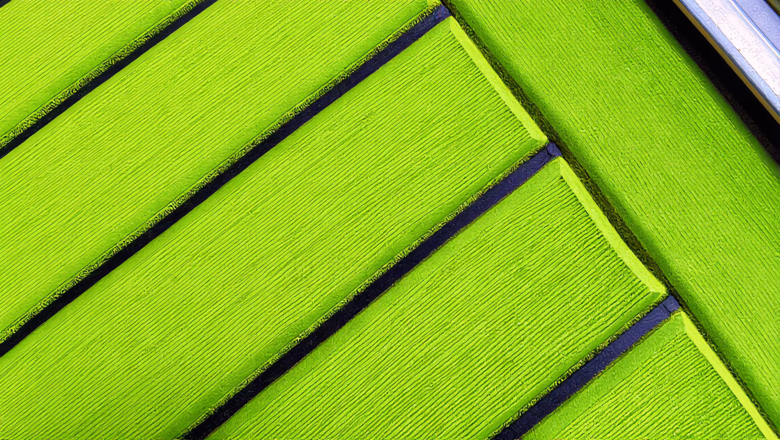 Marine X EVA flooring in Neon